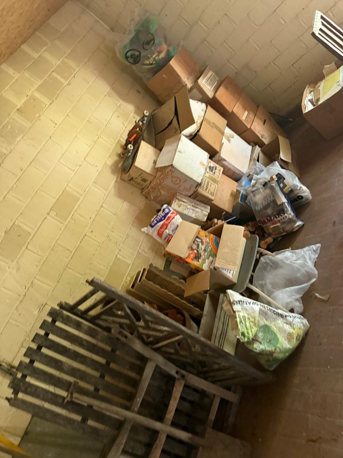 Gevarieerde collectie waardevolle items uit erfenis - elk stuk professioneel getaxeerd Deinze